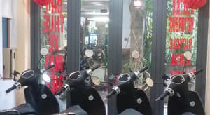 thumbnail: 825551320.jpg