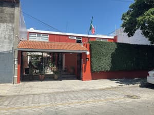 thumbnail: Front of property