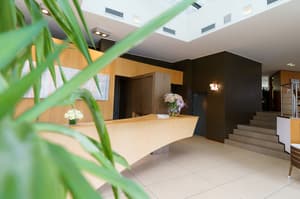 thumbnail: Reception