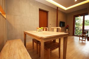 thumbnail: Living room