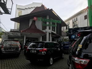 thumbnail: Parking