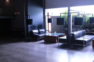 thumbnail: Lobby lounge
