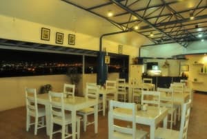 thumbnail: Cafe
