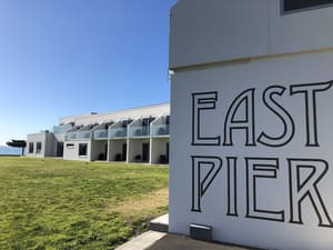 thumbnail: Exterior detail