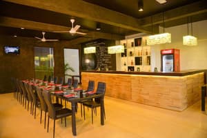 thumbnail: Restaurant
