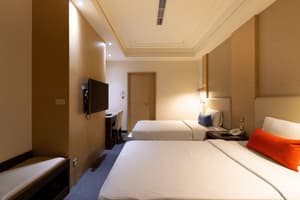 thumbnail: Room