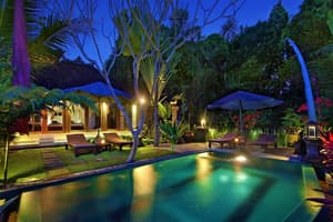 thumbnail: Outdoor pool