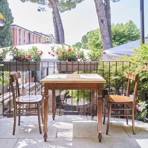 thumbnail: Terrace/patio