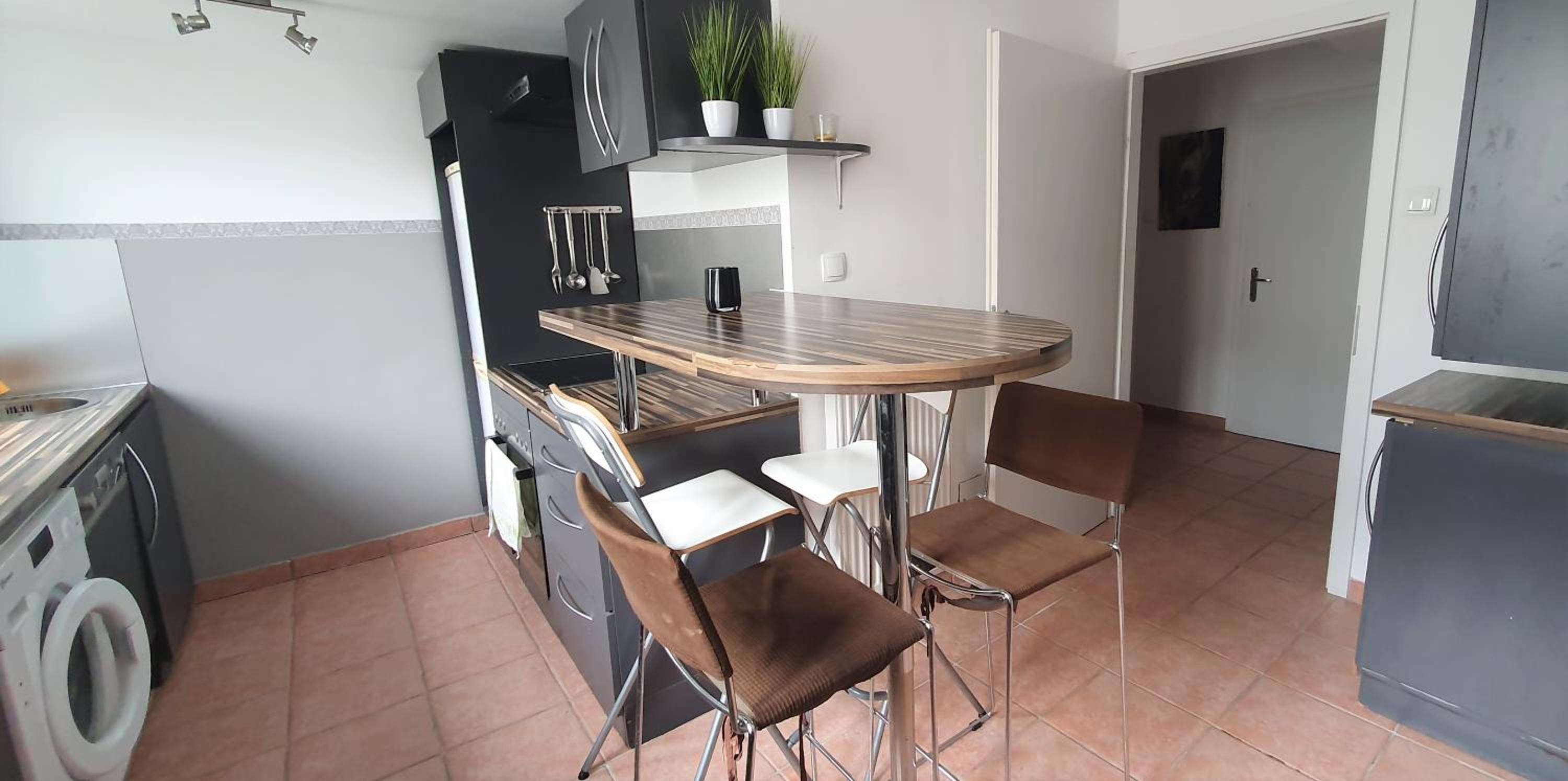 Restaurant-cafeteria