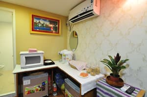thumbnail: Breakfast area