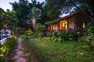 thumbnail: Exterior