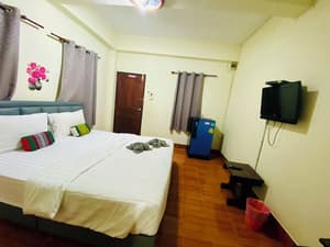 thumbnail: Room