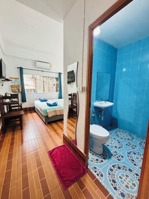 thumbnail: Room