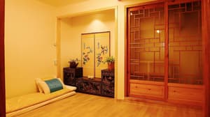 thumbnail: Interior detail