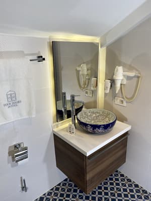 thumbnail: Bathroom