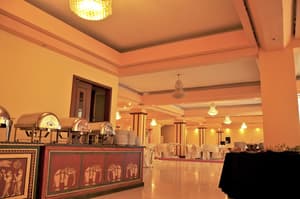 thumbnail: Restaurant