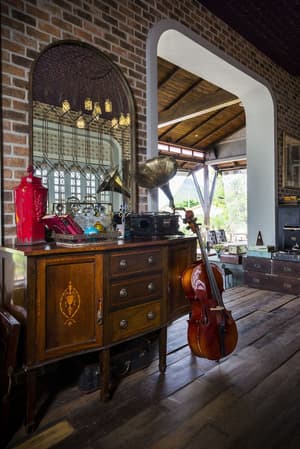 thumbnail: Interior