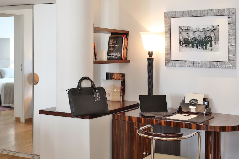 In-room business center