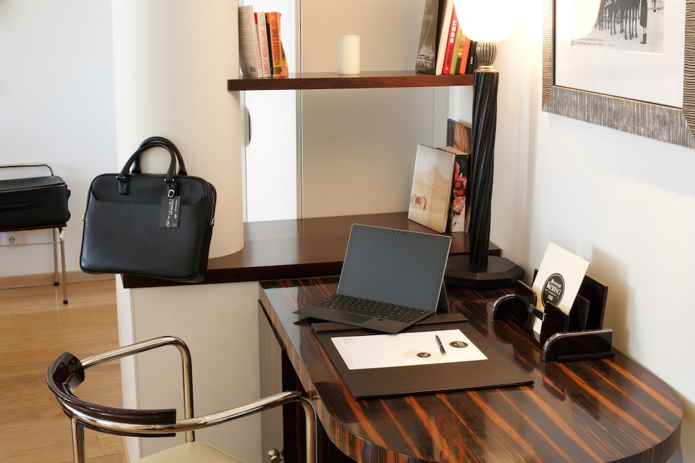 In-room business center