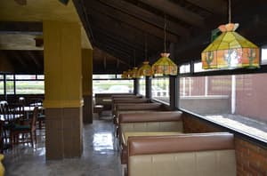 thumbnail: Family dining