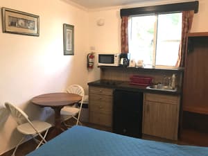 thumbnail: Room service - dining