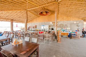 thumbnail: Bar (on property)