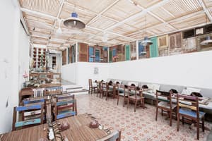 thumbnail: Restaurant