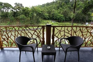 thumbnail: Balcony
