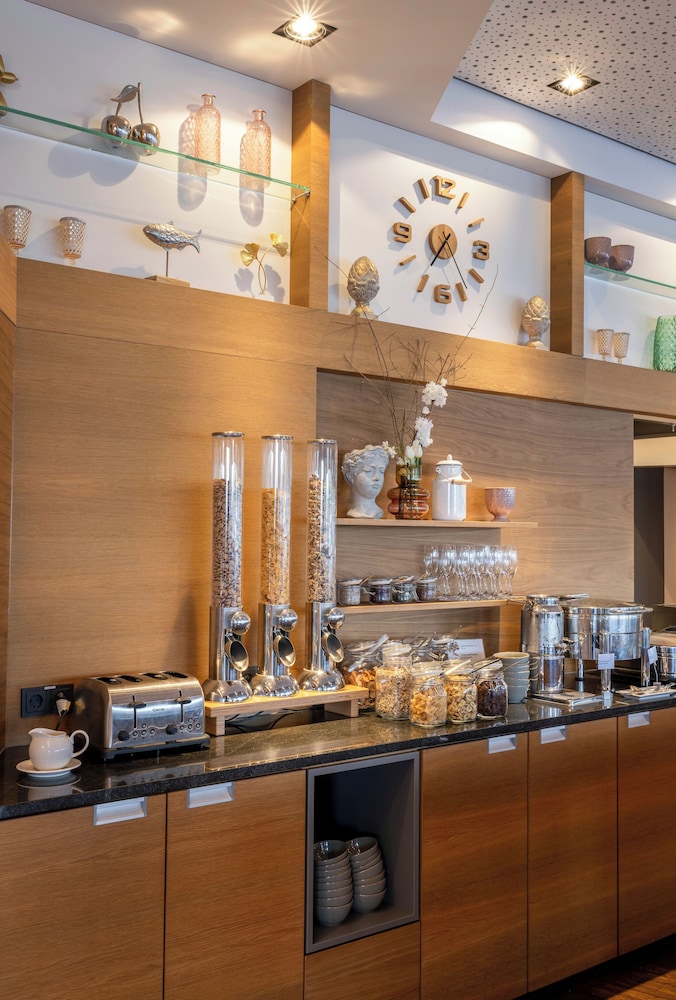 Restaurant-cafeteria