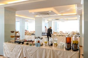 thumbnail: Breakfast area