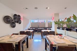 thumbnail: Restaurant