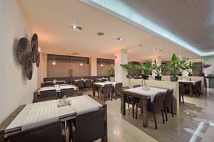 thumbnail: Restaurant