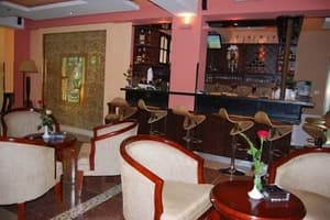 thumbnail: Bar (on property)