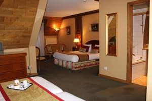 thumbnail: Room