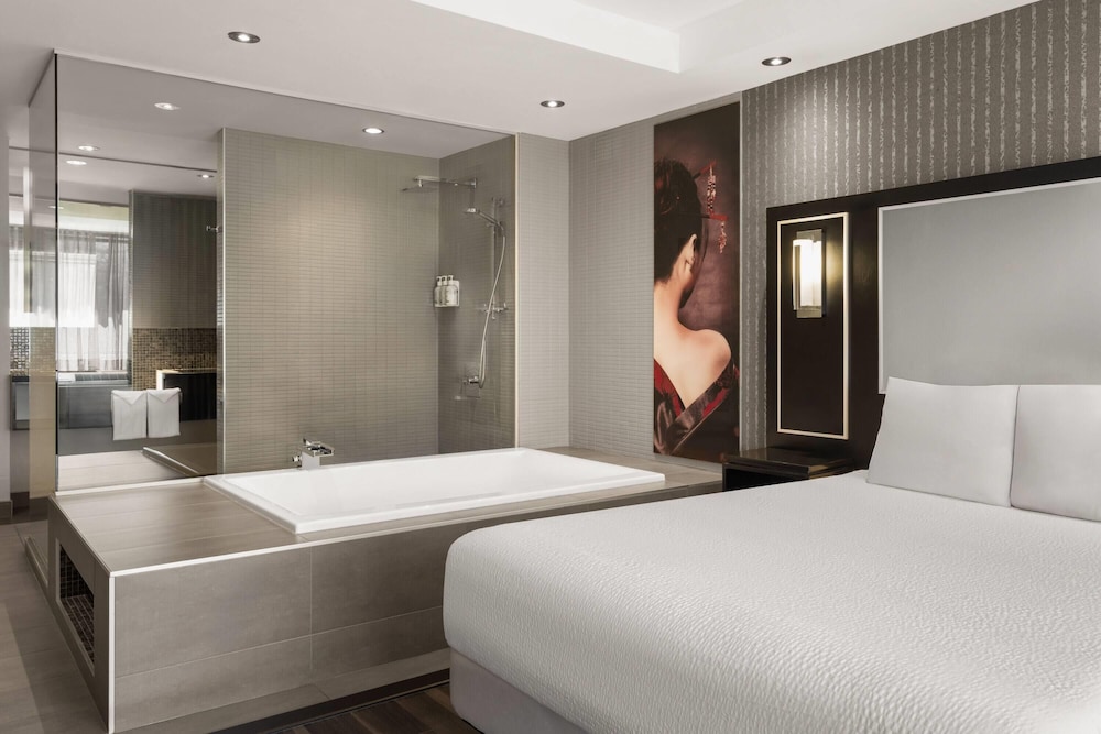 Jetted tub