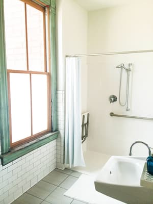 thumbnail: Bathroom
