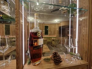 thumbnail: Food and drink