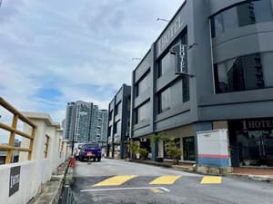 thumbnail: Exterior