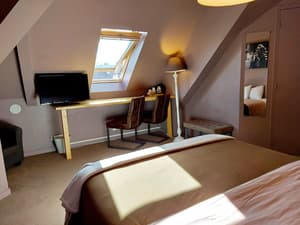 thumbnail: Room