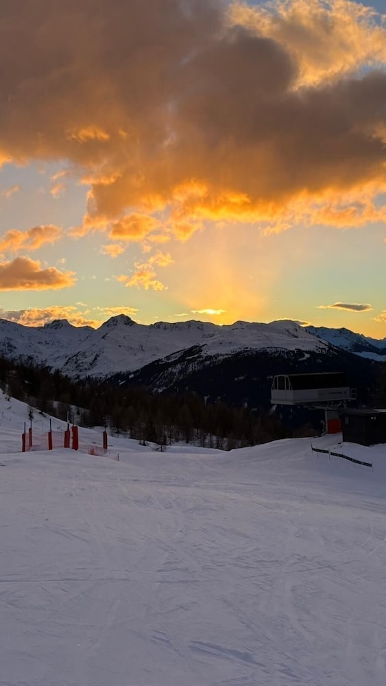 Snow and ski sports