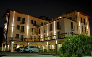thumbnail: Street view