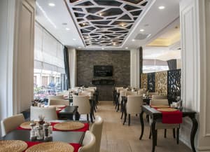thumbnail: Restaurant