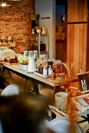 thumbnail: Breakfast area
