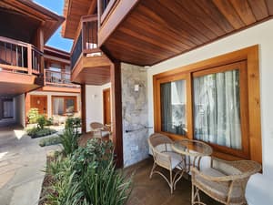 thumbnail: Property grounds