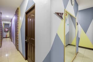 thumbnail: Hallway