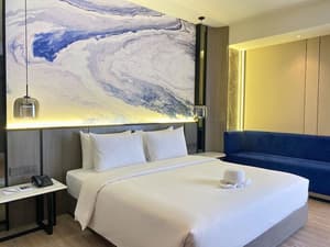 thumbnail: Room