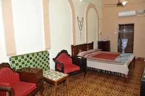 thumbnail: Room