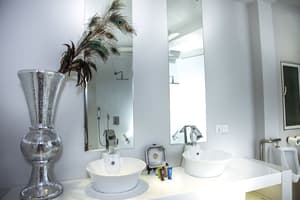 thumbnail: Bathroom sink