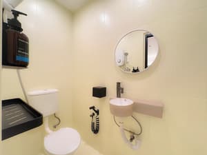 thumbnail: Bathroom