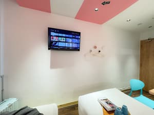 thumbnail: Room